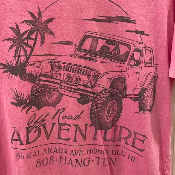 Hollister Tops - Like new fun jeep tshirt hollister XS pink  super soft washed not worn EUC
